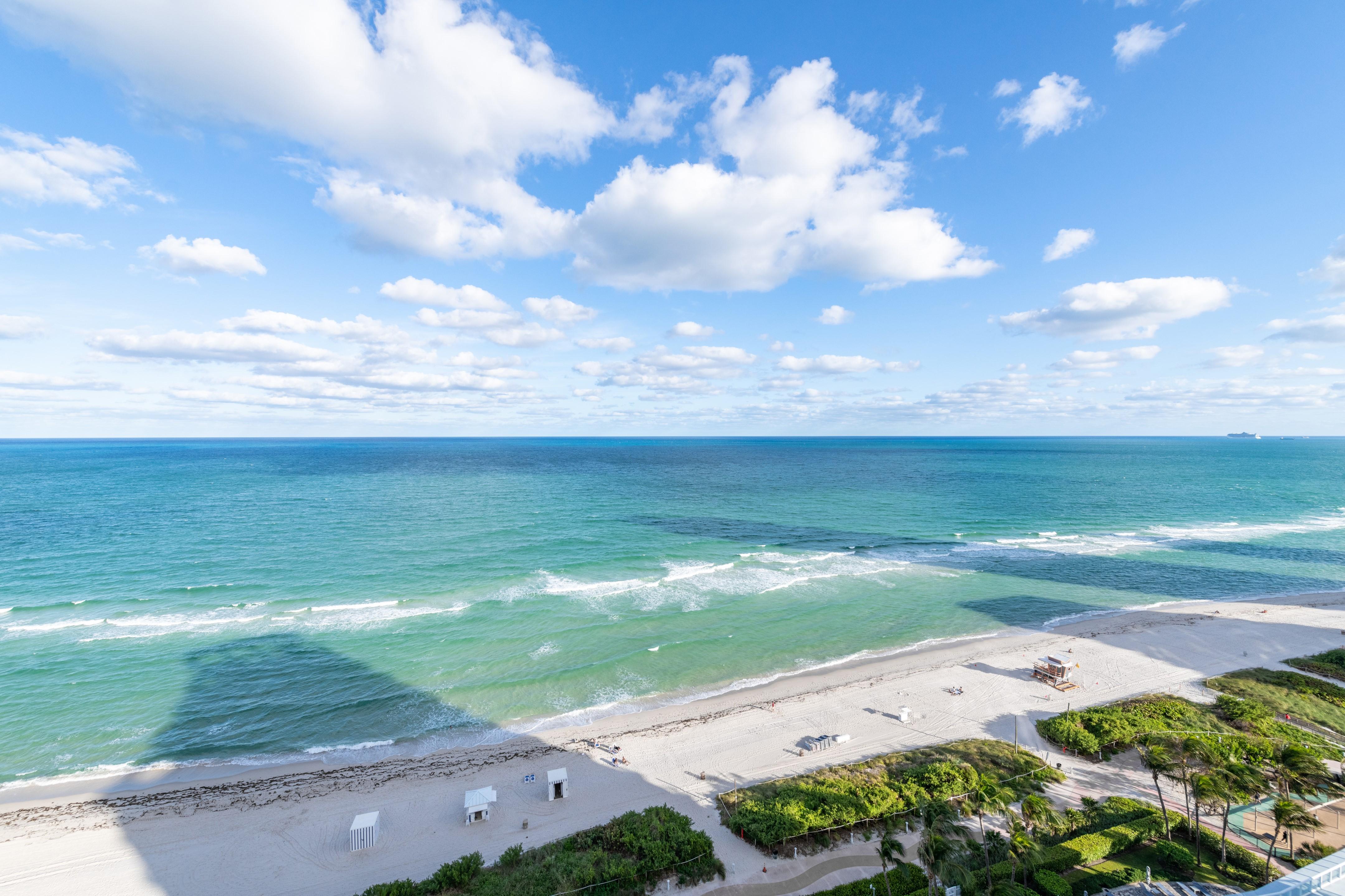 Churchill Suites Monte Carlo Miami Beach Extérieur photo