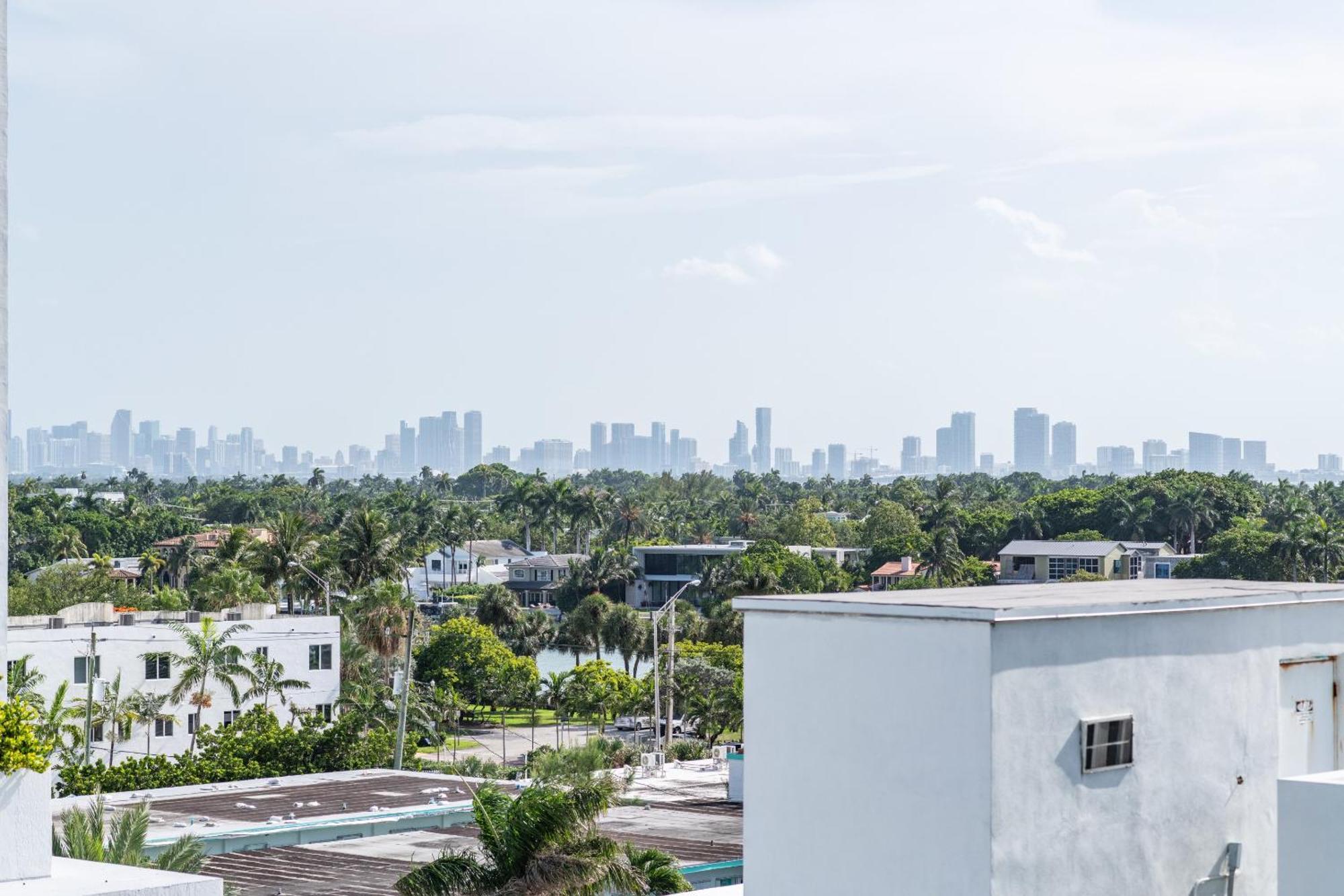 Churchill Suites Monte Carlo Miami Beach Chambre photo