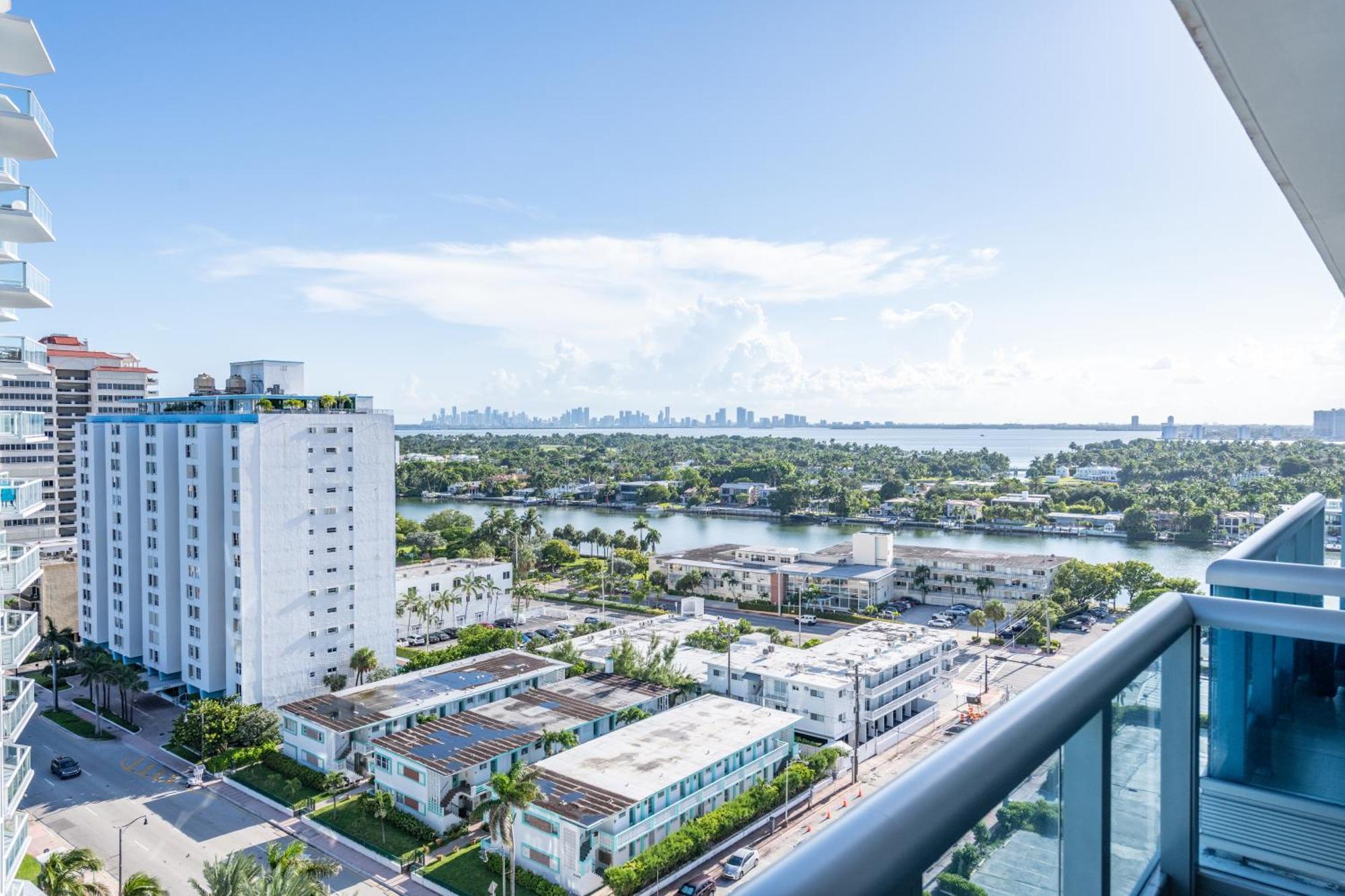 Churchill Suites Monte Carlo Miami Beach Chambre photo